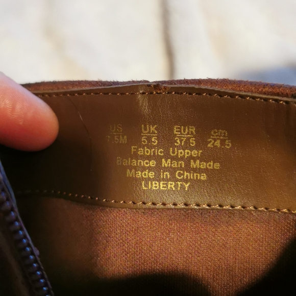 Fergalicious by Fergie Suede Boots 7.5 - Picture 8 of 8